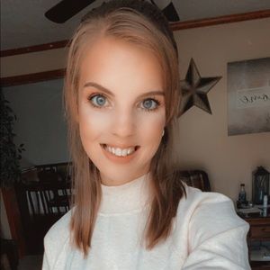 Meet your Posher, Saundra